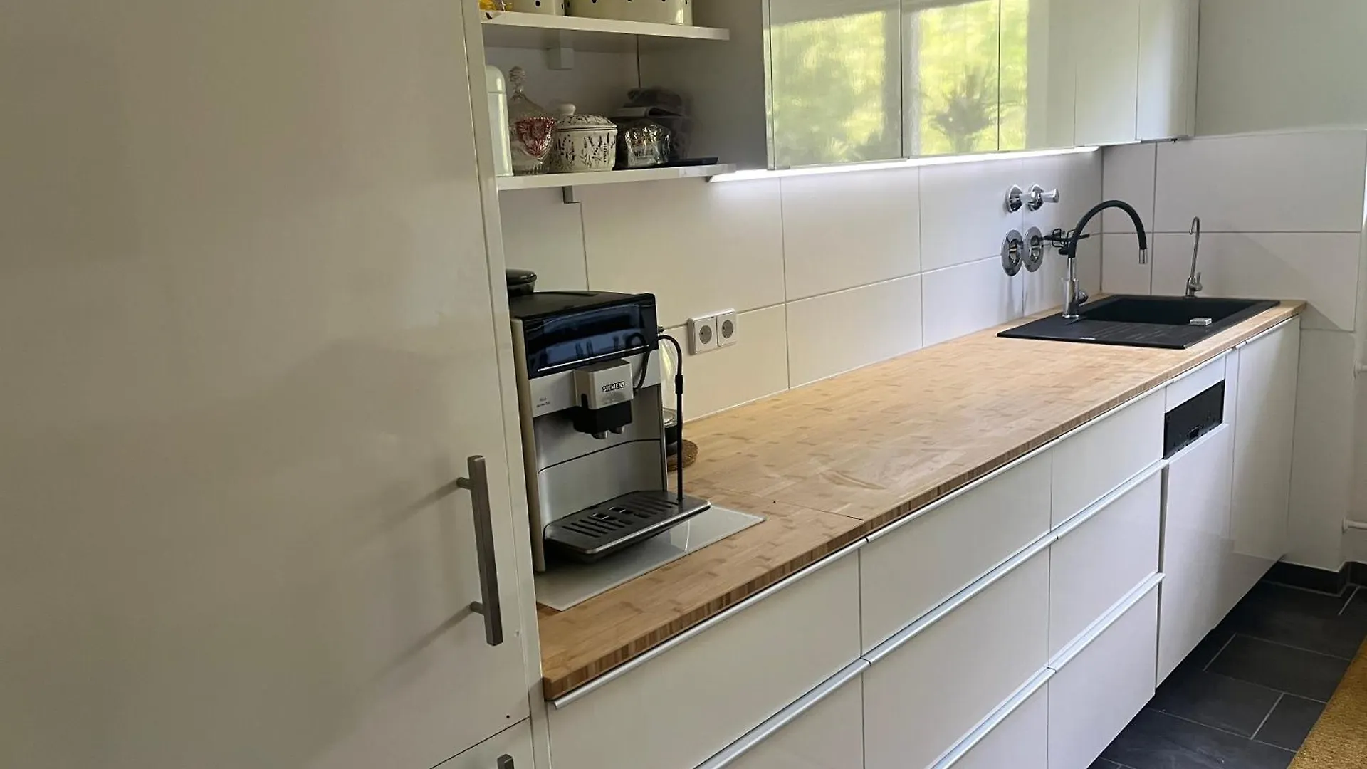 Room In A Fully Furnished Modern Apartment Berlín 0*,